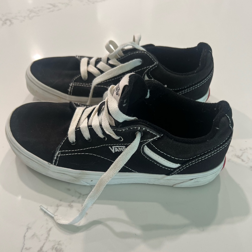 Kids vans sneakers